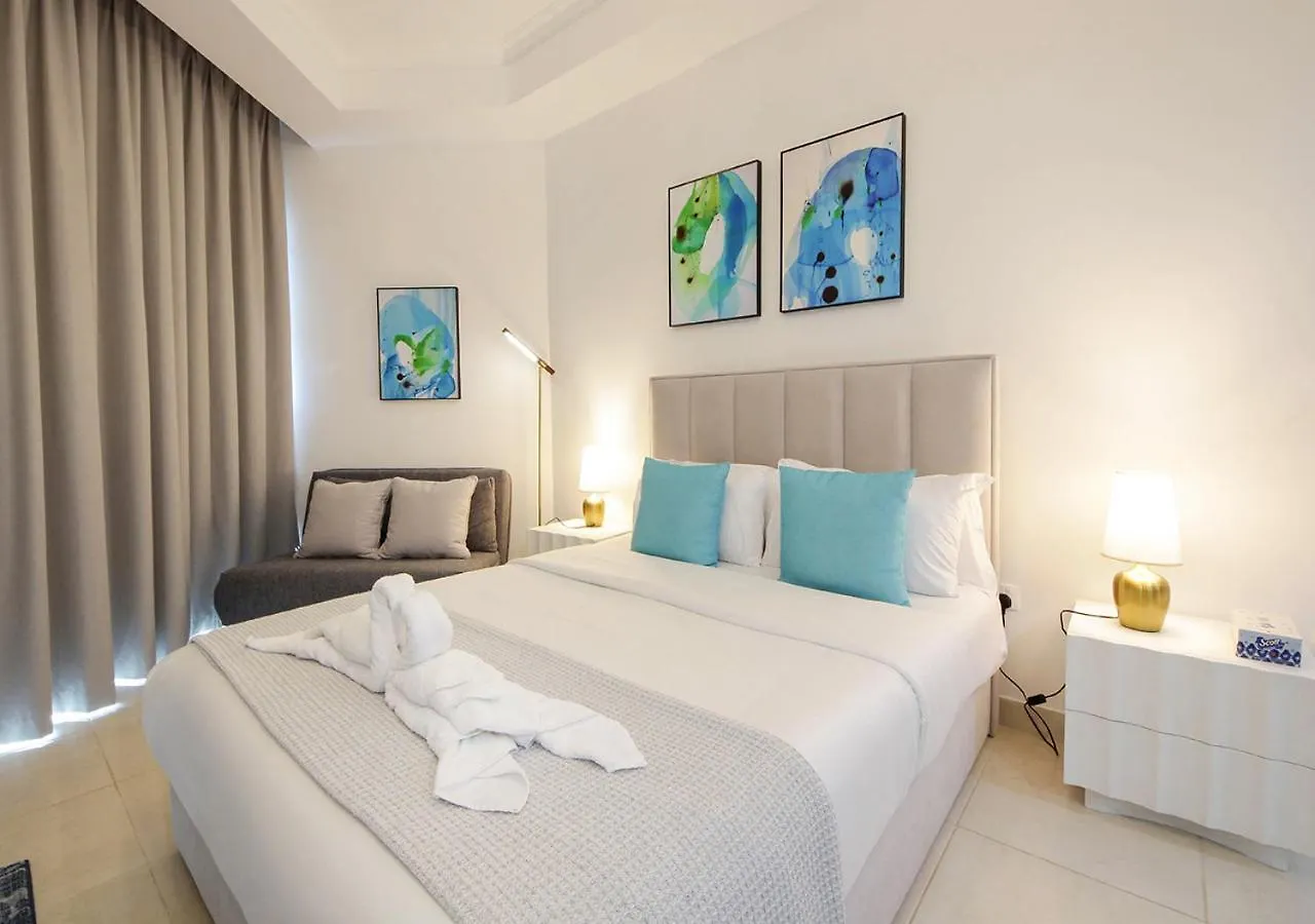 Breathtaking Views High Floor Near Metro Station Apartment Dubai